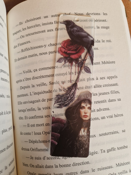 🖤 Marque-page en acrylique – L’ombre du corbeau 🖤