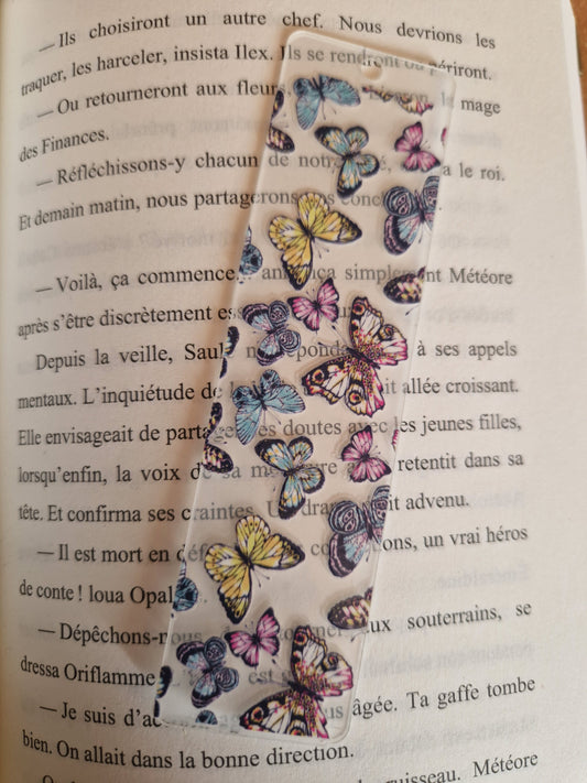✨ Marque-page en acrylique – Papillons enchantés ✨