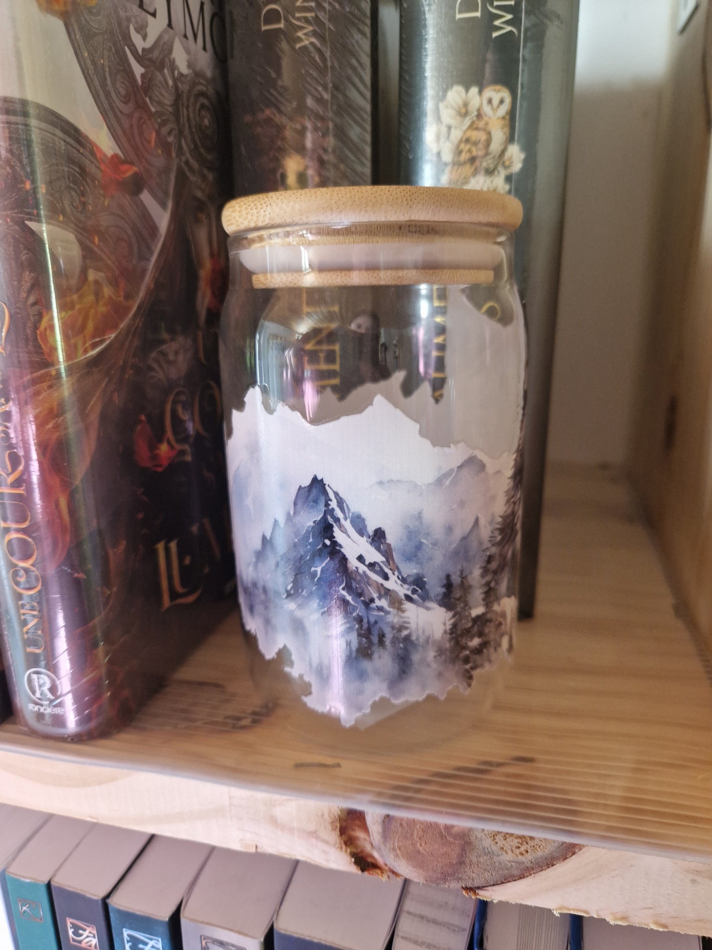 Verre illustré avec paille en verre – Esprit du Loup