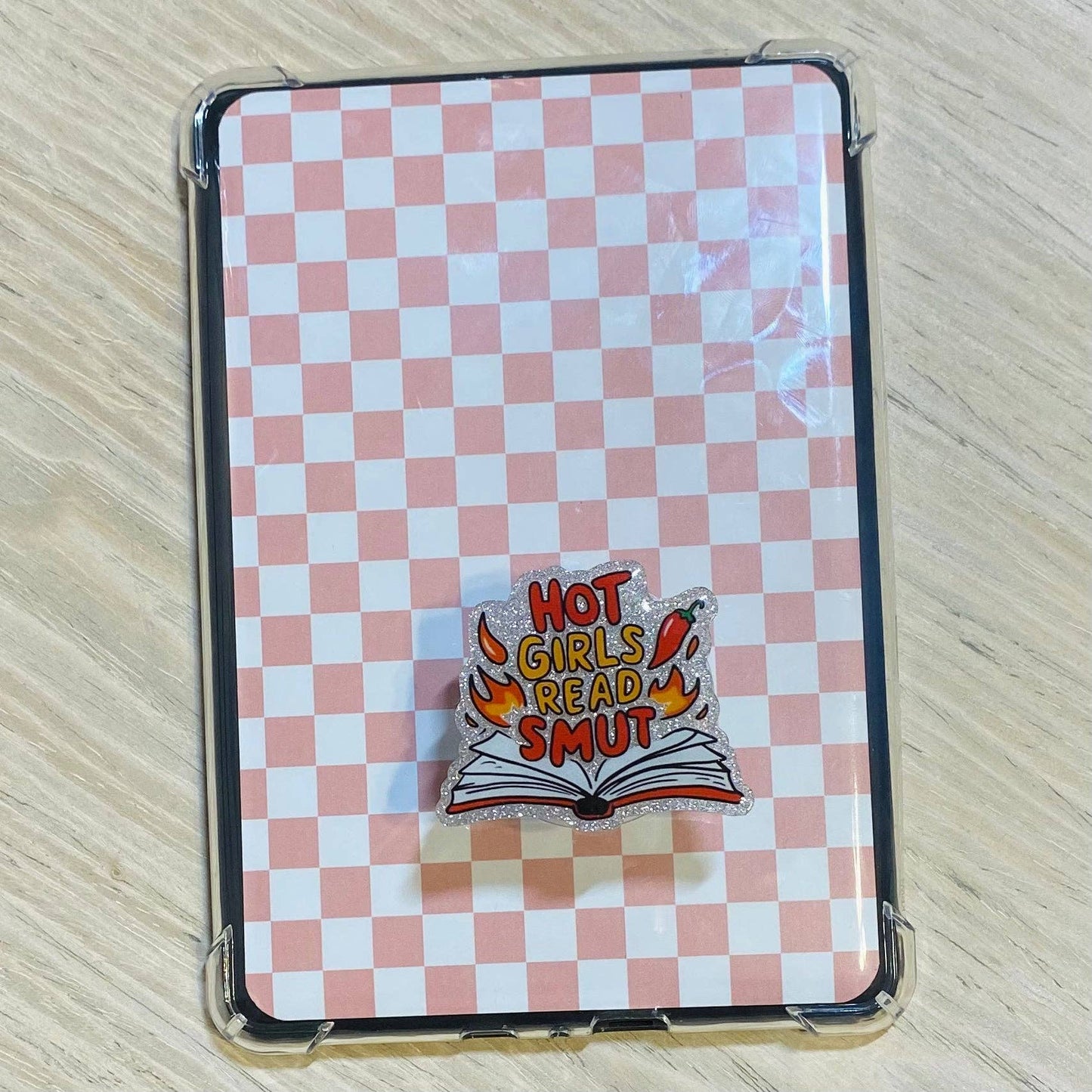 Les filles sexy lisent SMUT Support de téléphone pour tous les appareils - Magnétique